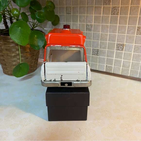 Tonka Vintage 70s toy Jeep Wagoneer rescue ambulance 9” - Picture 8 of 9